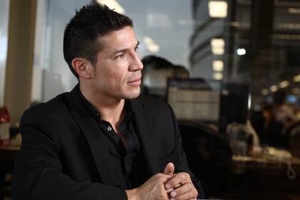 Martínez, el campeón mundial mediano de diamante del CMB