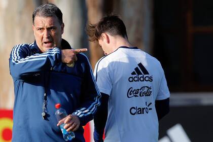 Martino y un equipo pensado para Messi