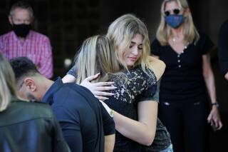 Martita y Felipe Fort, presentes en el sepelio de su tutor