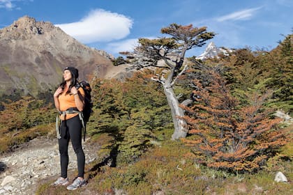 Martu Oyola, escaladora que durante la temporada de verano trabaja en El Chaltén.