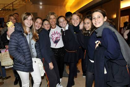 Maru Botana y una salida multitudinaria