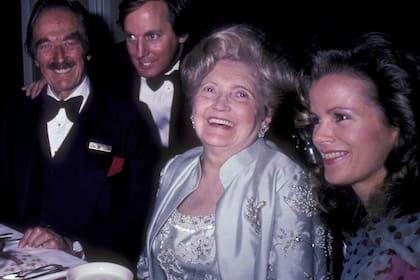 Mary Anne MacLeod nació en mayo de 1912 en Tong, la ciudad principal de la isla de Lewis, en las Hébridas Exteriores de Escocia (Ron Galella)