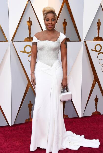 Mary J. Blige también de blanco, aspira a quedarse con el Oscar a mejor actriz de reparto por Mudbound