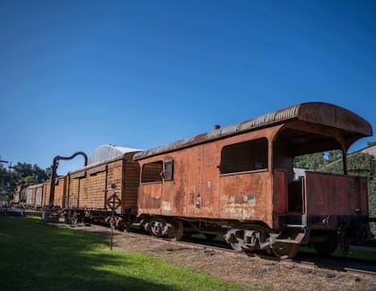 Marzol construyó también una estación de tren y llevó vagones y una locomotora (Foto: www.museoiriarte.com)