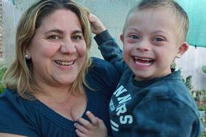 Más allá de su enfermedad, Mirta está convencida que Theo vino para enseñarle muchas cosas a ella y a su familia.