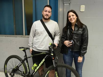 Más de 100 bicicletas y 1500 teléfonos celulares volvieron a sus dueños al ser recuperados por la policía porteña