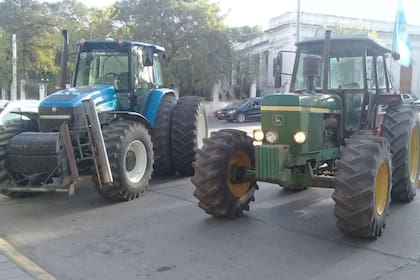 Desde Alta Gracia, Córdoba, los productores se sumaron con tractores al #12O