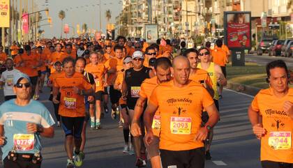 Más de 2500 atletas corrieron por las calles uruguayas