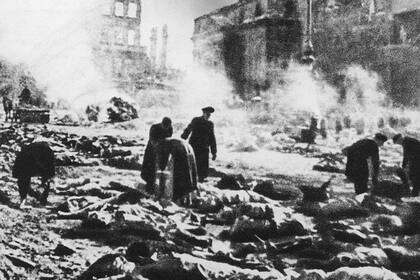 Más de 25.000 personas murieron en los ataques sobre Dresde. Muchos de ellos, asfixiados por el fuego