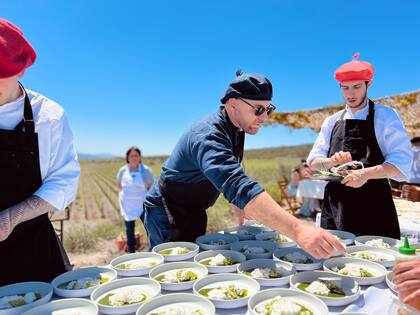 Más de 30 comensales disfrutaron de los platos regionales