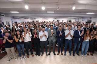 La UCR se reunió y apuesta a mostrar fortaleza territorial para reposicionarse frente a Milei