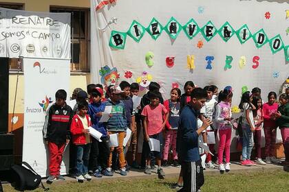Los niños y niñas que participaron del programa Crecer también recibieron atención médica