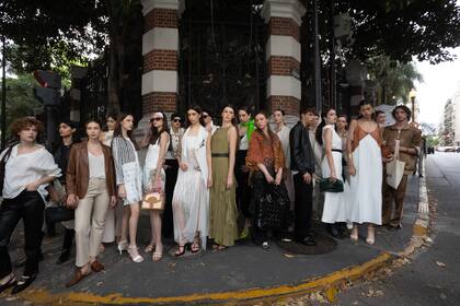 Más de 40 modelos recorrieron las calles de Recoleta
