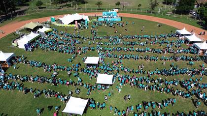 Más de 5000 personas eligieron disfrutar su domingo a puro bienestar en la Caminata Central Oeste.