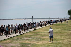 Ya habría al menos 100.000 casos diarios de Covid en el país, pero sin detectar, según los expertos