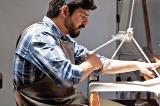 Telares del siglo XIX desafían a la moda en una casa histórica de Palermo