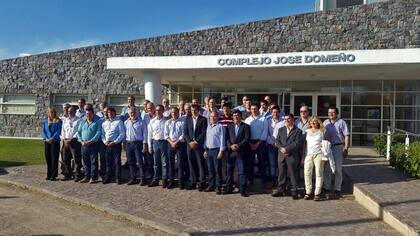 Más de treinta intendentes del PJ se juntaron ayer en Bolívar