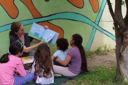 "Más de un tercio de los niños entre tres y cuatro años nunca asistió a un establecimiento educativo formal", advierte el informe del Observatorio del Desarrollo Humano y la Vulnerabilidad de la Universidad Austral