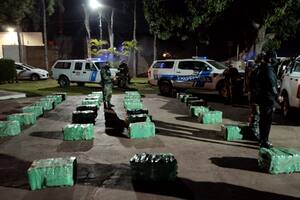 Más de una tonelada de marihuana secuestrada tras una persecución por agua y tierra en Paso de la Patria, Corrientes