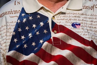 Más estadounidenses se identifican como independientes políticos, según una nueva encuesta