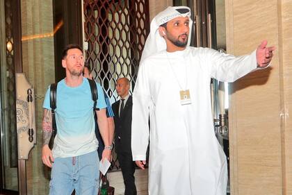 Más jugadores llegan para unirse a la selección en Abu Dhabi.