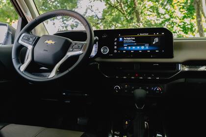 Más que una pick-up, la S10 es la más conectada de su segmento, con Wi-Fi para siete dispositivos, Android Auto, Apple CarPlay y asistencia OnStar para emergencias.