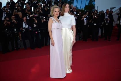 Más tarde, las actrices reaparecieron en la alfombra roja para la proyección de la película que las tiene como protagonistas