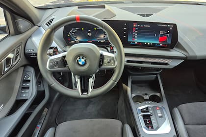 Más tecnología en el interior del BMW M135