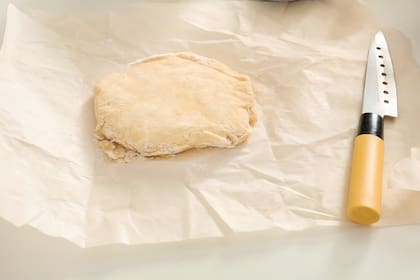 Masa para base de tartas caseras dulces o saladas