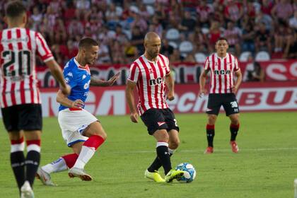 Mascherano volvió a jugar un buen partido