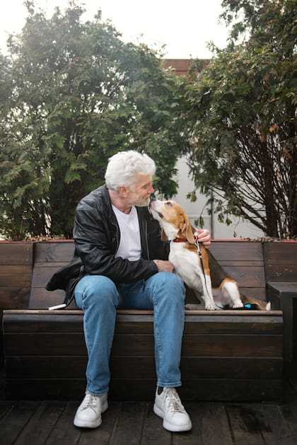 Mascotas y adultez mayor: un vínculo con beneficios comprobados