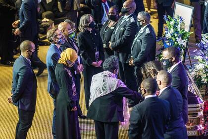 Masiva concurrencia en el funeral de Floyd en Minneapolis