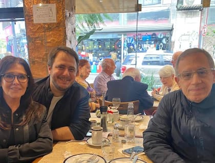 Maslatón, Delvecchio y Hernán Reyes, de la CC-ARI