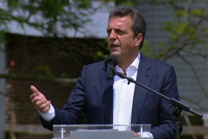 Massa intenta un acuerdo con los Estados Unidos para acceder a las cuentas no declaradas de argentinos en ese país