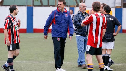 Massa vestido con la ropa de Tigre