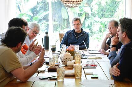Massa reunió este sábado al equipo de Economía en su casa de Tigre: le preocupa la reacción de los mercados el lunes