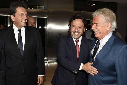 Massa, Sáenz y De la Sota, en la reunión de Cippec