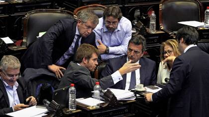 Massot, Monzó, Lavagna, Massa, Camaño y Bossio durante un debate en la Cámara de Diputados