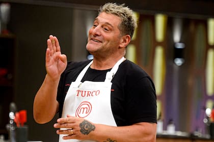 El Turco García, uno de los que mejor sorteó las dificultades del "mercado extremo" de MasterChef Celebrity