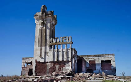 Matadero realizado por el arquitecto Francisco Salamone en la localidad de Epecuén.