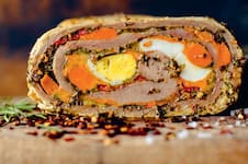 Cómo hacer matambre relleno: el paso a paso para que salga tan tierno y sabroso como el del bodegón