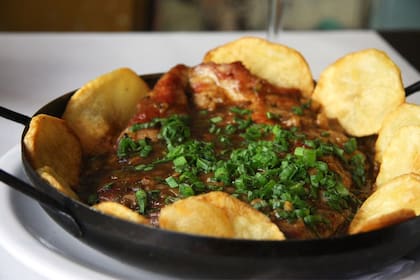 Matambrito de cerdo al verdeo.