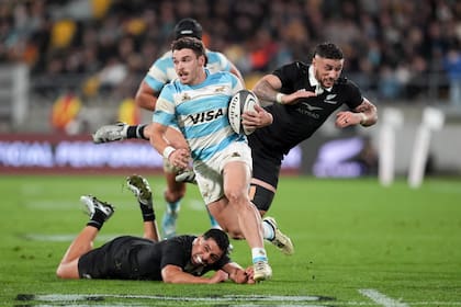 Mateo Carreras le hizo un gran try a Nueva Zelanda el año pasado en Mendoza; este sábado el wing tucumano volverá a cruzarse con All Blacks, por el Rugby Championship.