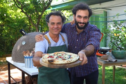 Mateo con su papá Roberto