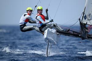 Mateo Majdalani y Eugenia Bosco, candidatos a ganar una medalla en Nacra 17 de vela, continúan su participación este domingo