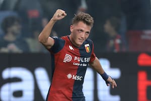 El golazo de Retegui para Genoa, que aplastó a Roma, y el tremendo blooper de un defensor en España