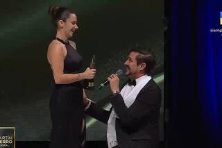 Matías Alé le propuso matrimonio a su novia de 22 años en medio de una ceremonia