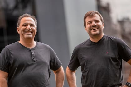 Matías Gorganchián y Nicolás Bourbon arrancaron sus carreras profesionales en el mundo corporativo y rondando los 50 años se animaron a la aventura