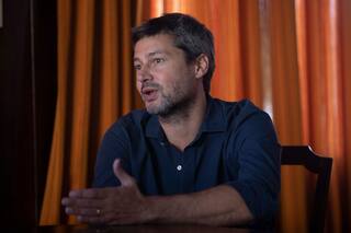 Verano: Lammens admitió que "preocupa" el alza de casos en el inicio del verano