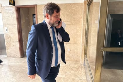 Matías Ledesma abogado de Manuel Adorni llega a los tribunales de Comodoro Py